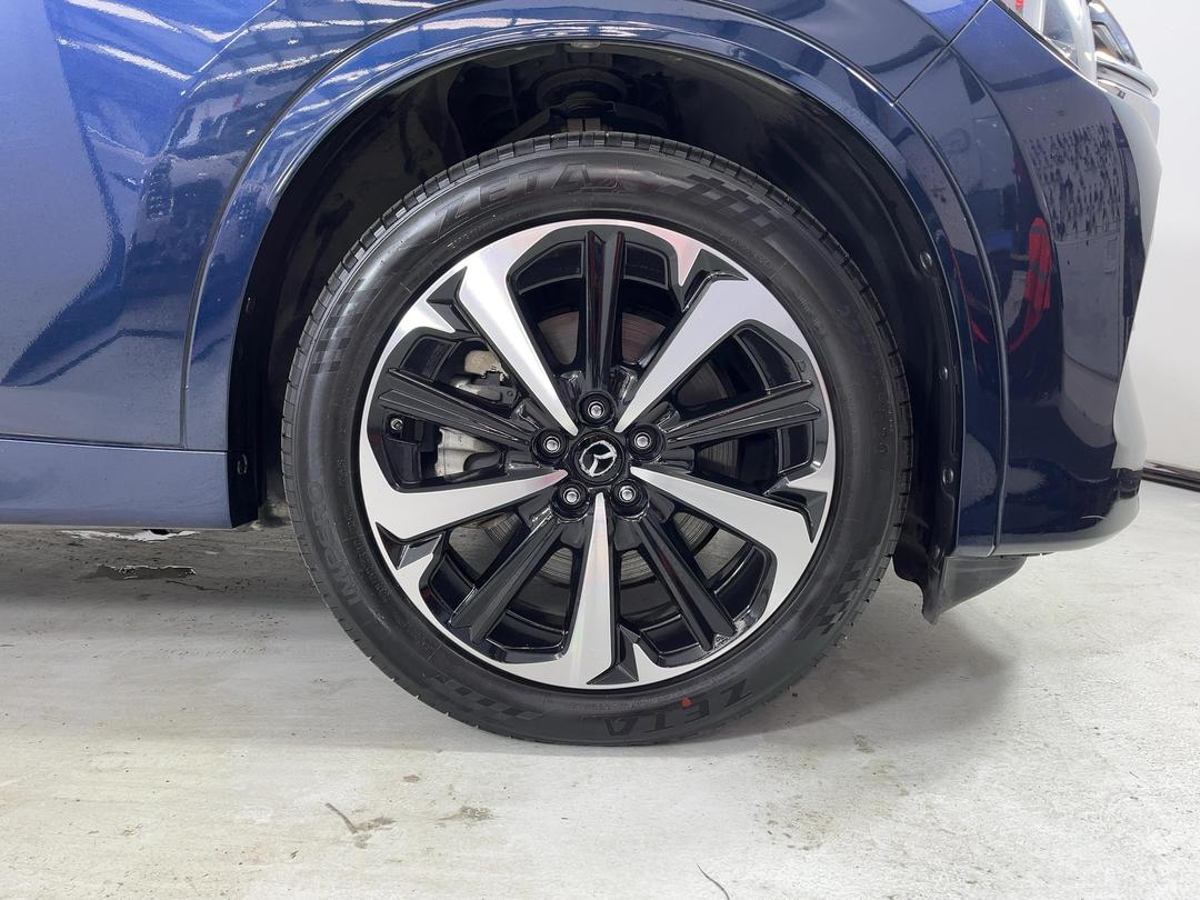 Photo '9' of Mazda CX-60