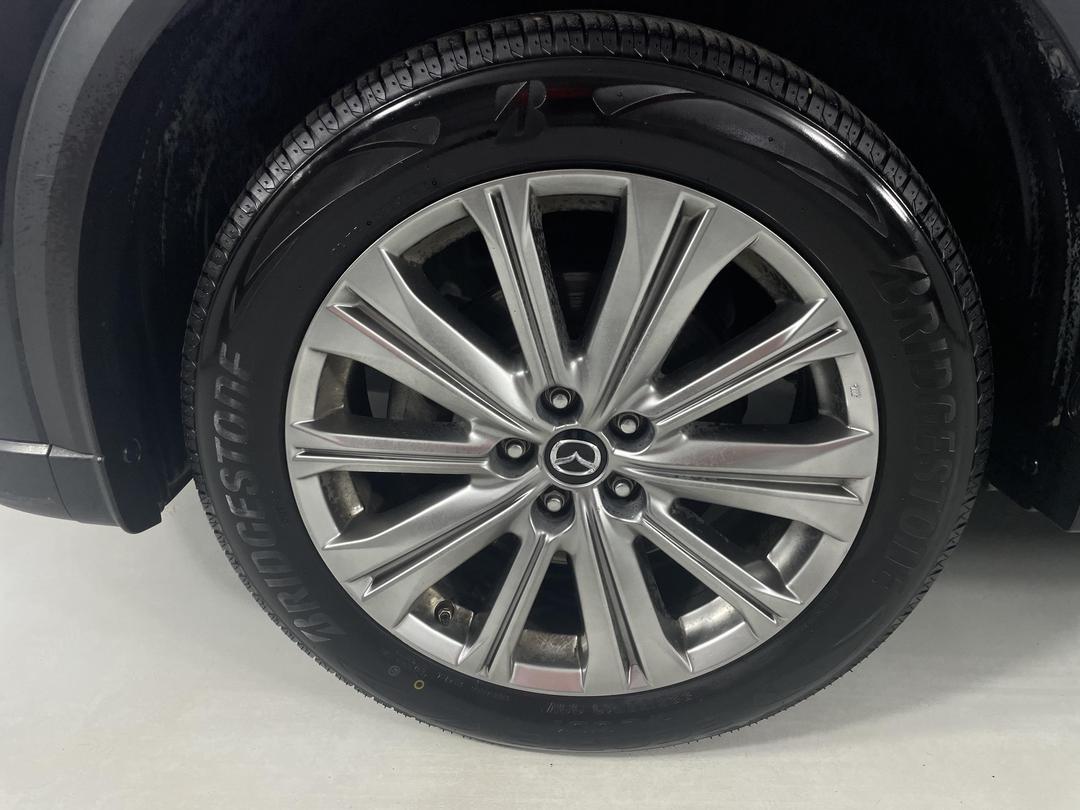 Photo '10' of Mazda CX-8