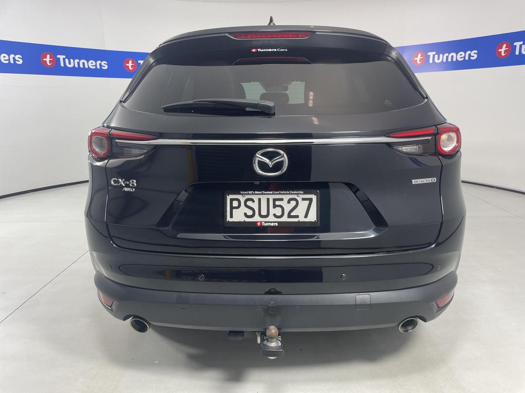 Photo '6' of Mazda CX-8