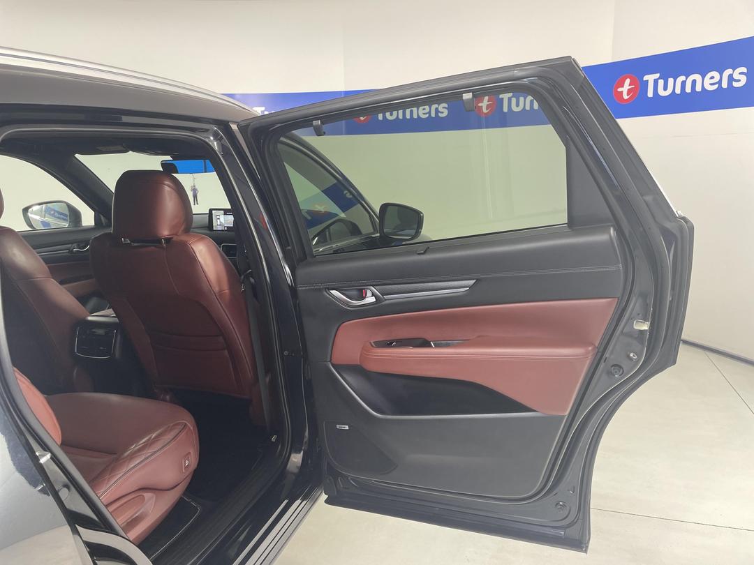 Photo '19' of Mazda CX-8