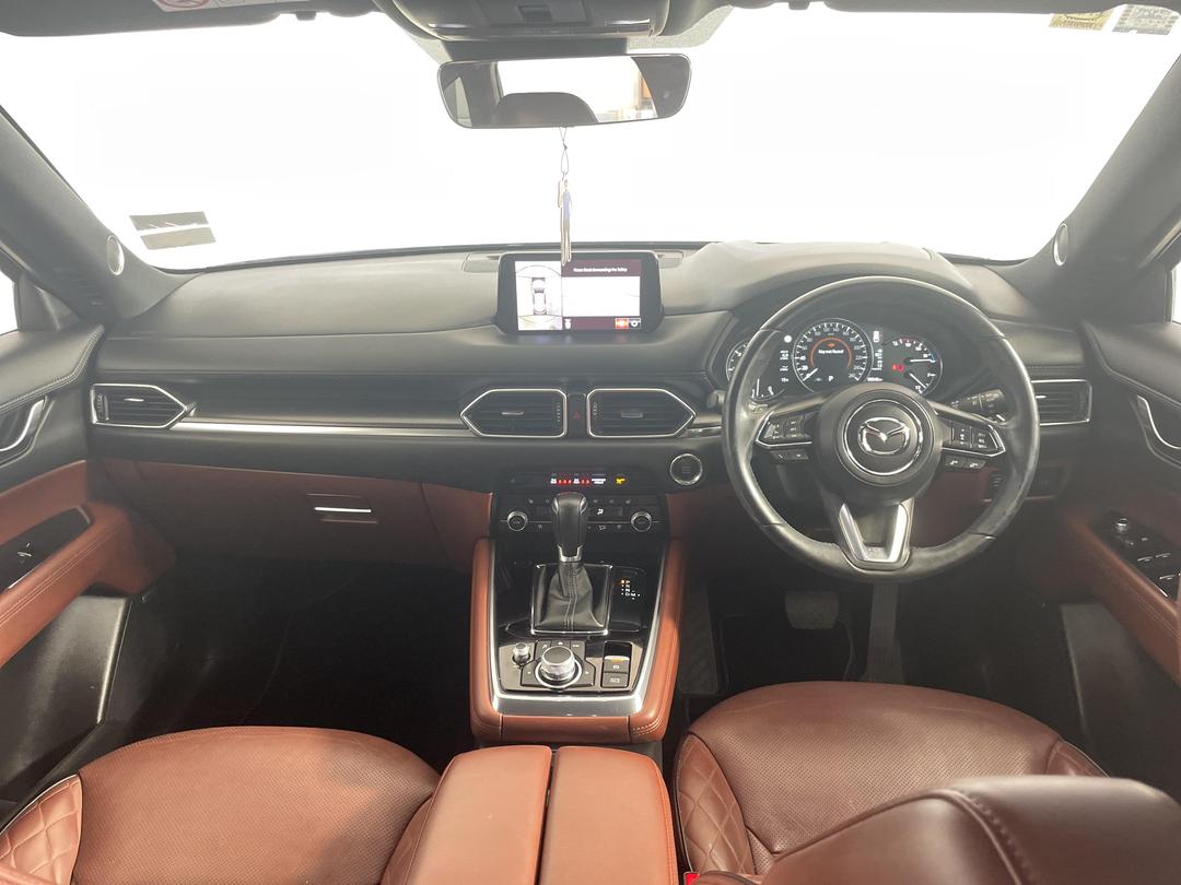 Photo '17' of Mazda CX-8