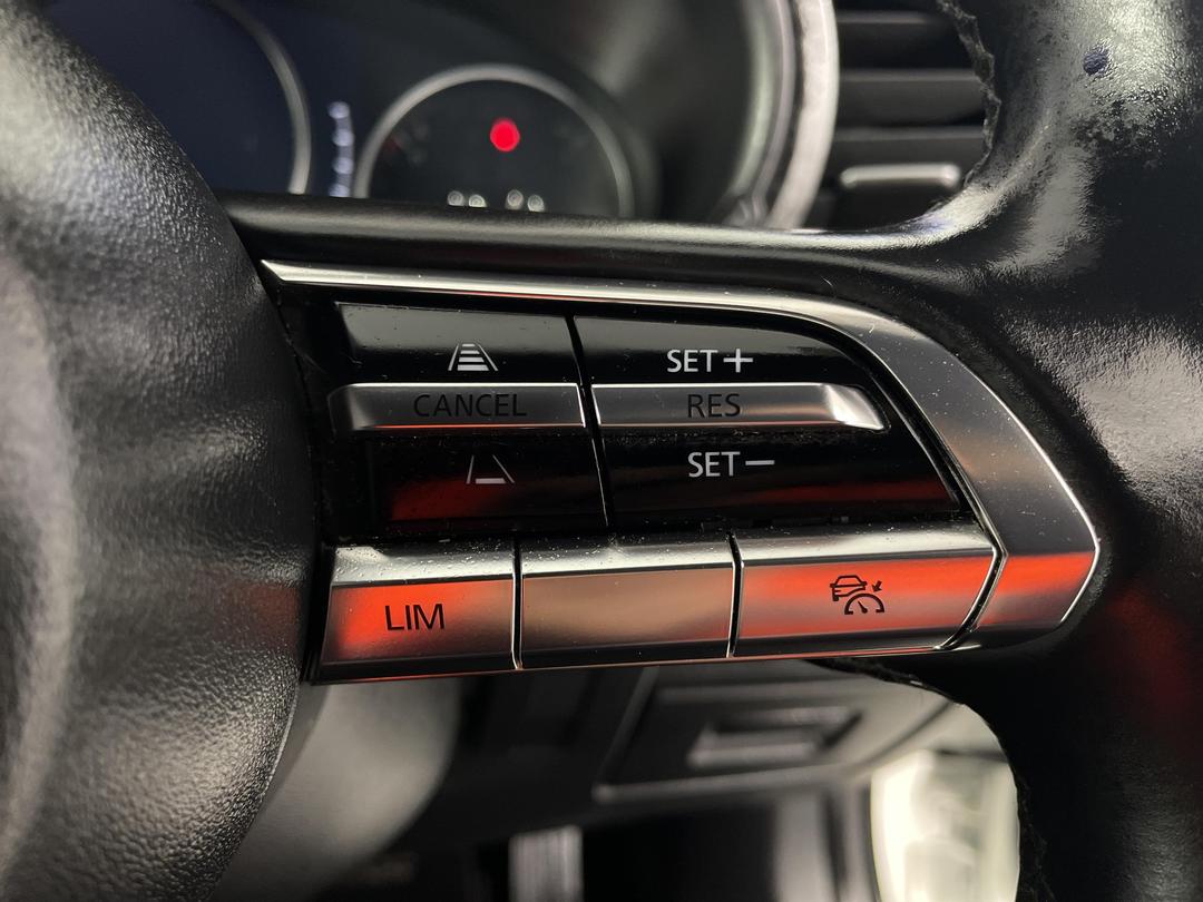 Photo '24' of Mazda Mazda3