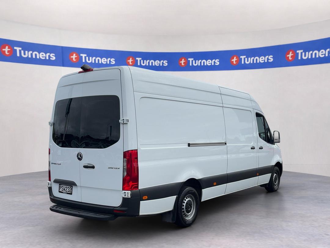 Photo '7' of Mercedes-Benz Sprinter