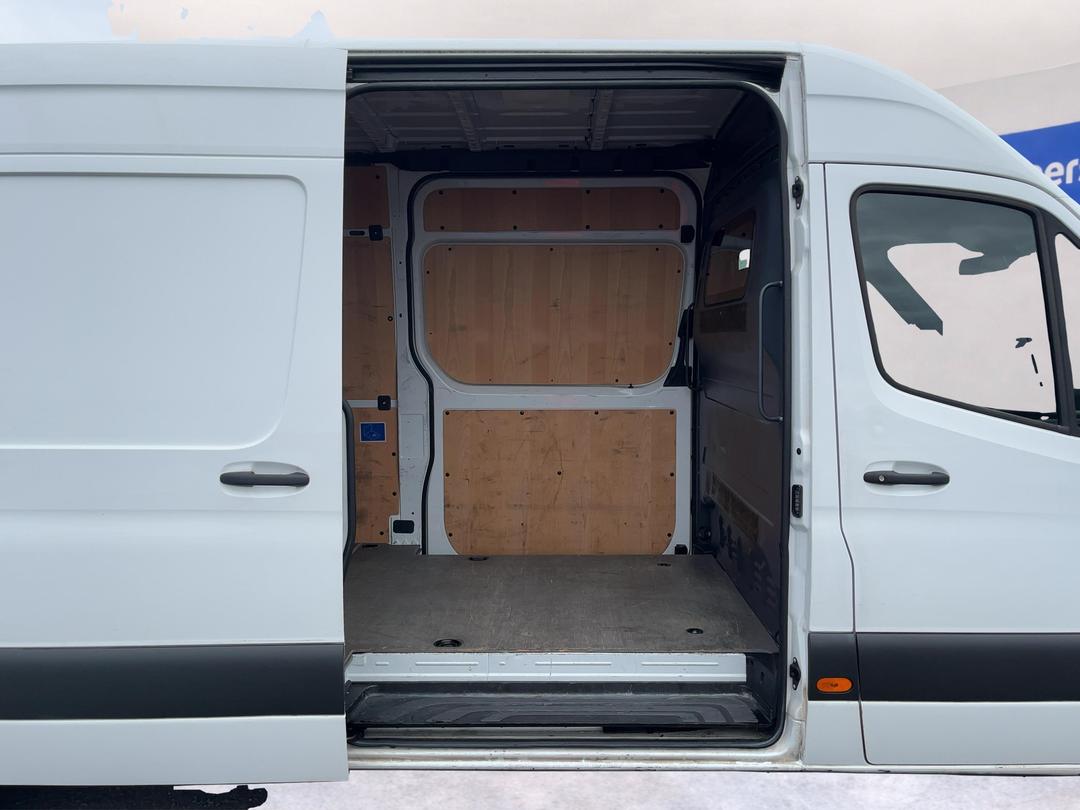 Photo '19' of Mercedes-Benz Sprinter