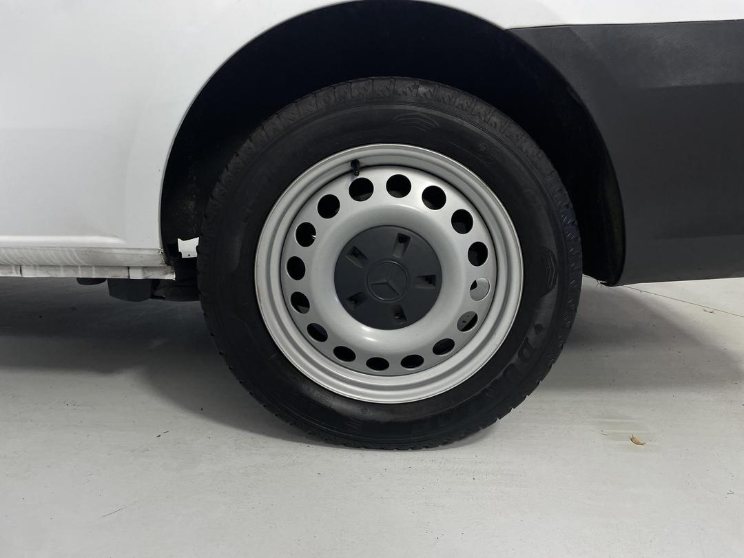 Photo '11' of Mercedes-Benz Vito