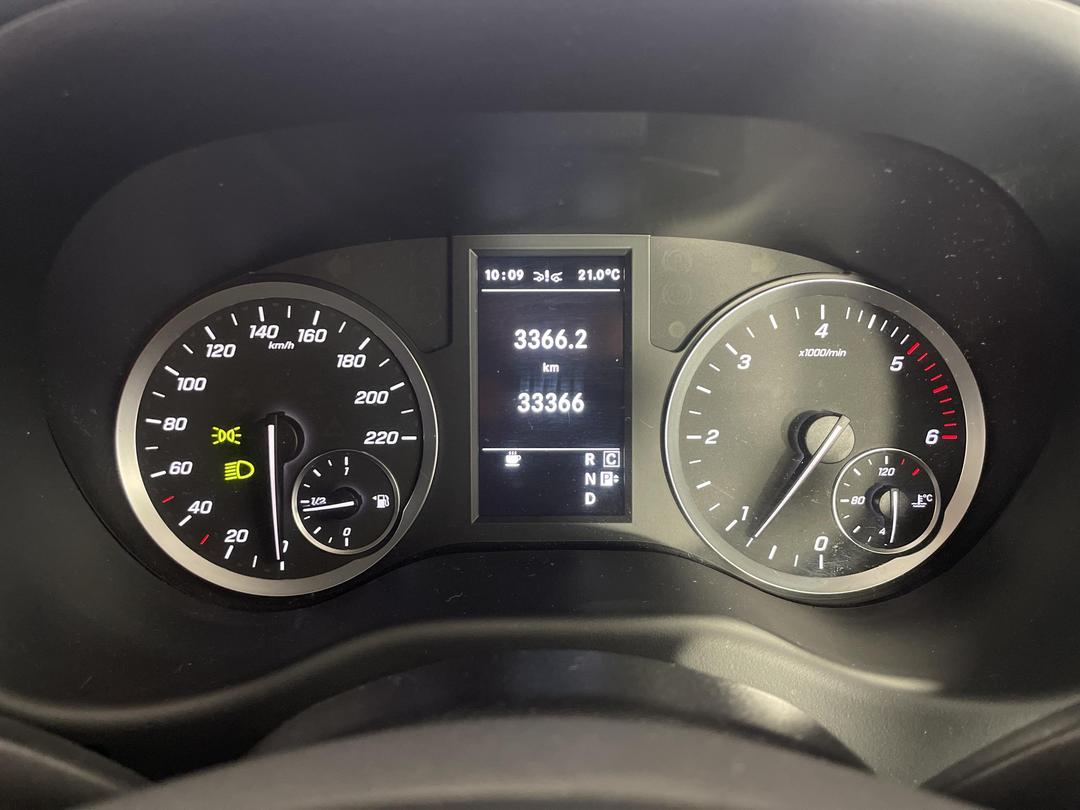 Photo '21' of Mercedes-Benz Vito