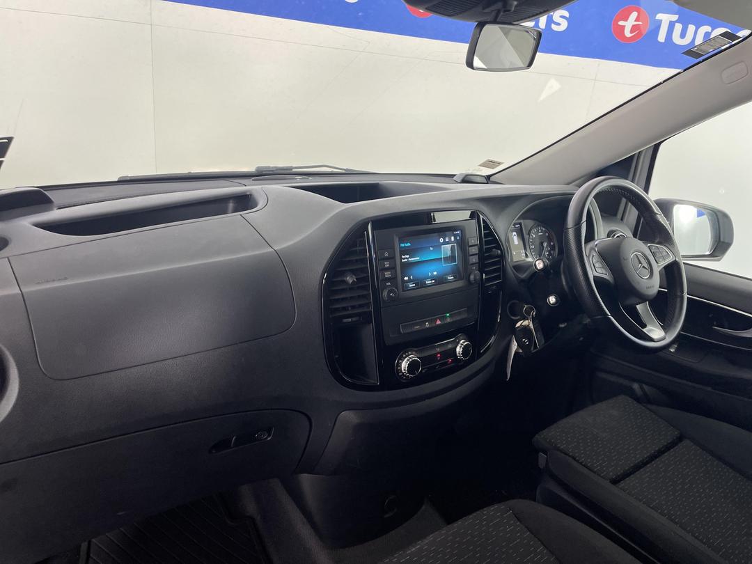 Photo '17' of Mercedes-Benz Vito