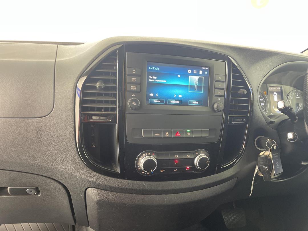 Photo '18' of Mercedes-Benz Vito