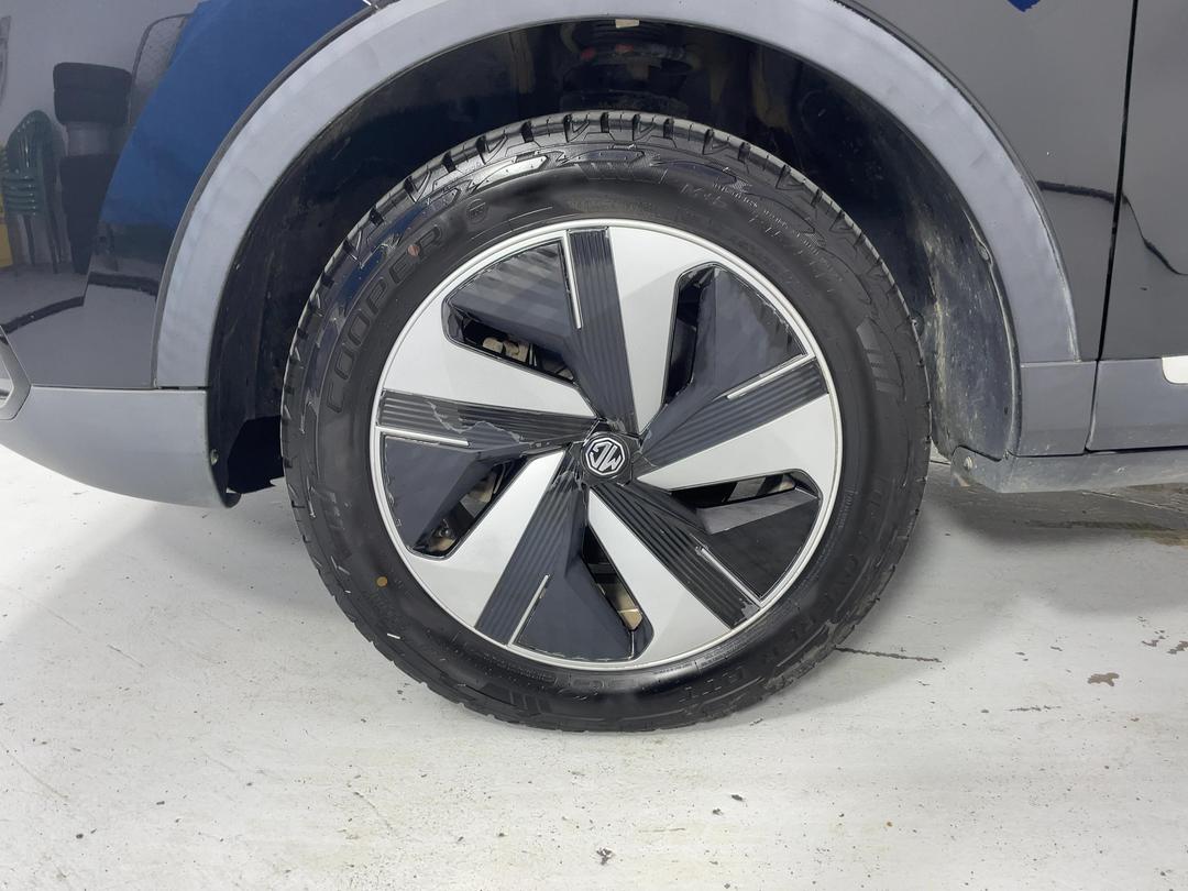 Photo '10' of MG ZS