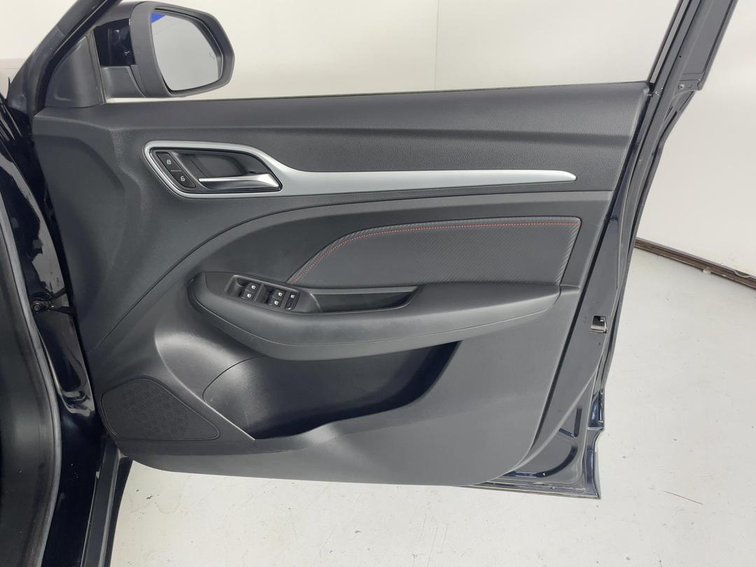 Photo '15' of MG ZS