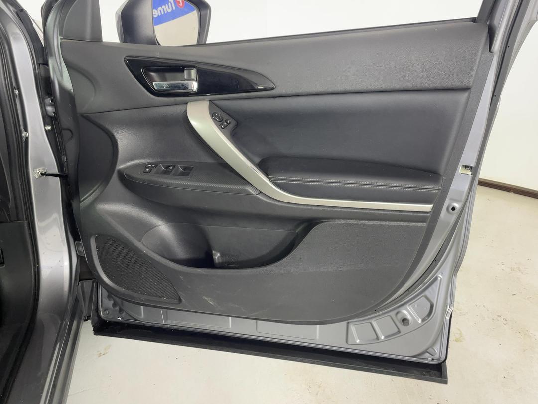 Photo '15' of Mitsubishi Eclipse Cross