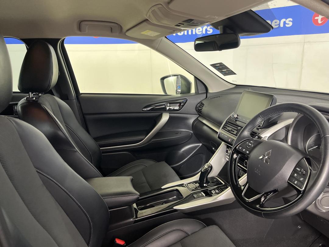 Photo '16' of Mitsubishi Eclipse Cross