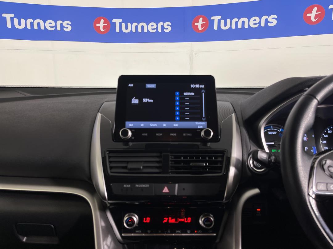 Photo '18' of Mitsubishi Eclipse Cross