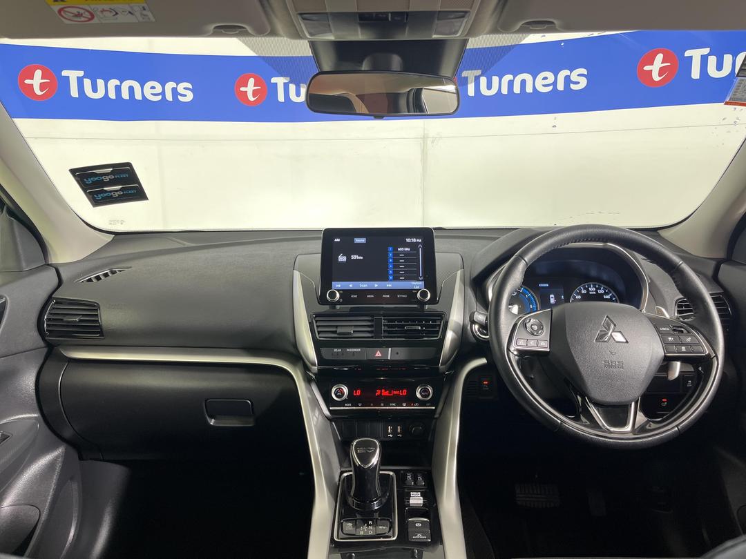 Photo '17' of Mitsubishi Eclipse Cross