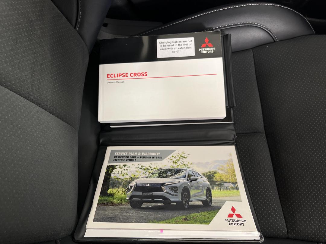 Photo '27' of Mitsubishi Eclipse Cross