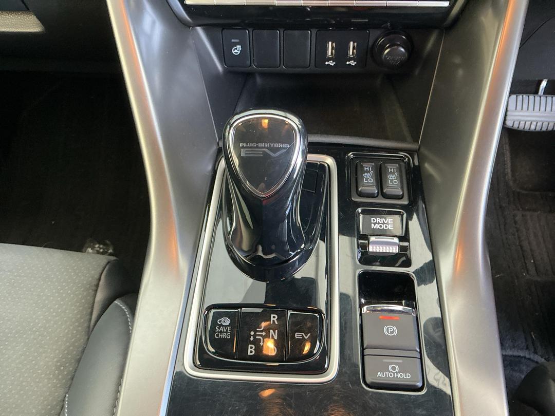 Photo '11' of Mitsubishi Eclipse Cross Sport