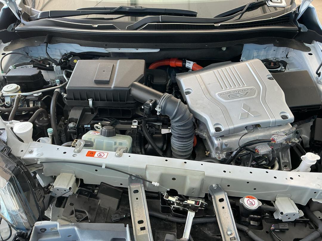 Photo '12' of Mitsubishi Eclipse Cross Sport