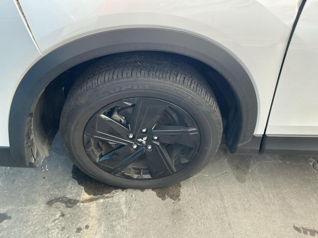 Photo '15' of Mitsubishi Eclipse Cross Sport