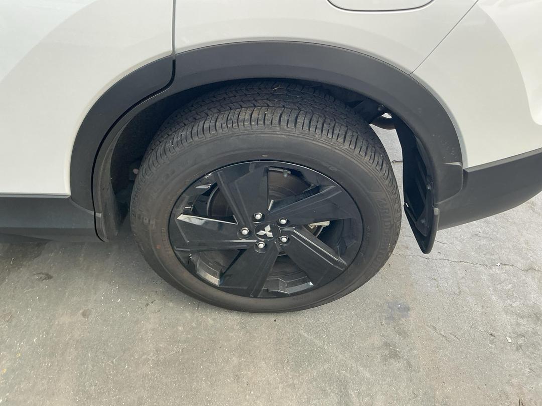 Photo '16' of Mitsubishi Eclipse Cross Sport