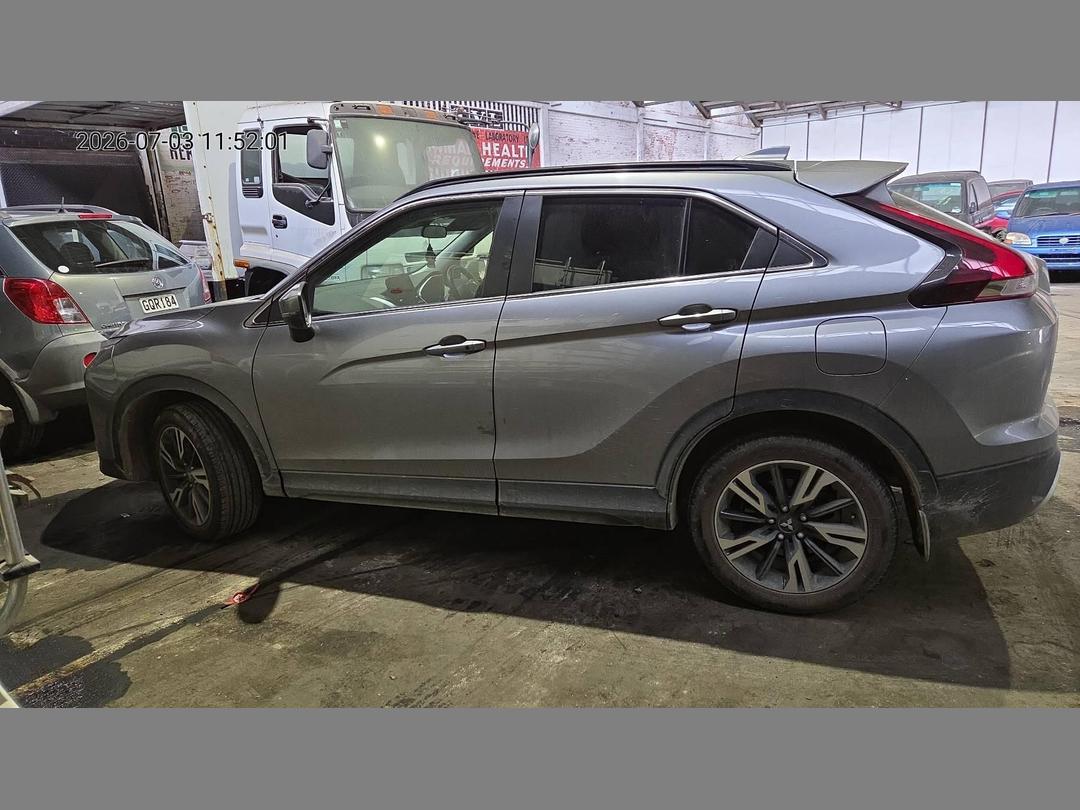 Photo '2' of Mitsubishi Eclipse Cross XLS Photo '2' of Mitsubishi Eclipse Cross XLS