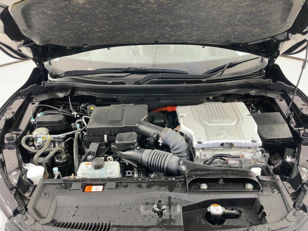 Photo '13' of Mitsubishi Eclipse Cross