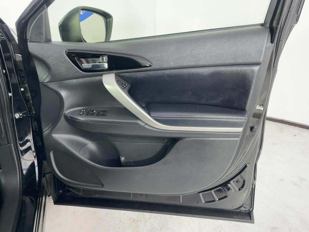Photo '15' of Mitsubishi Eclipse Cross