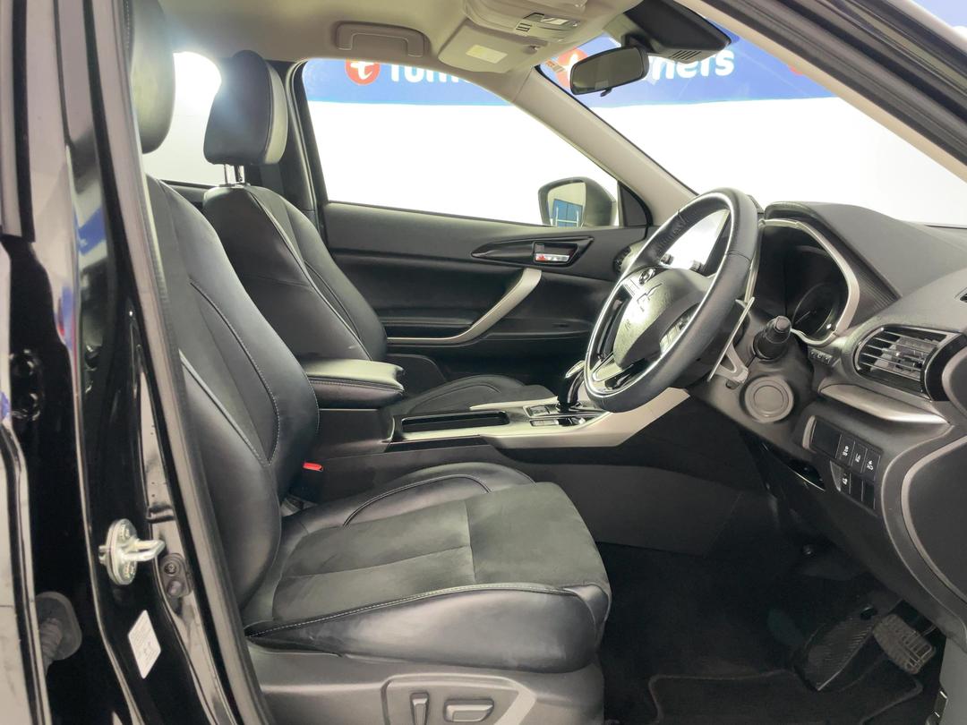 Photo '16' of Mitsubishi Eclipse Cross
