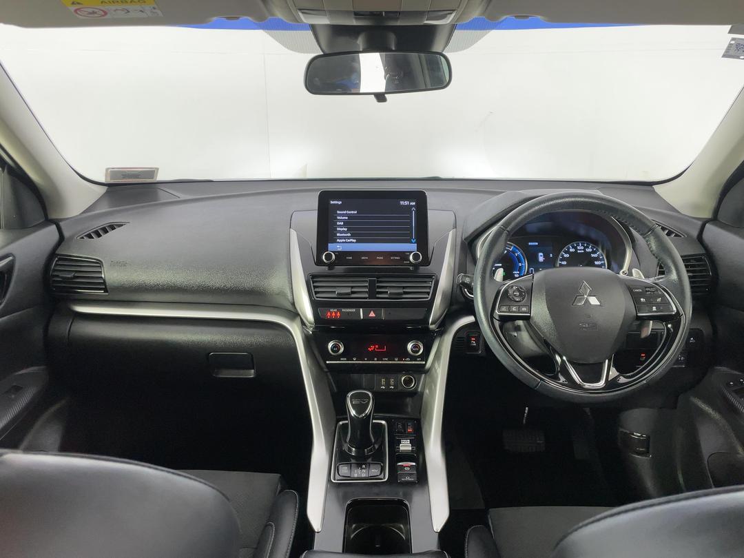Photo '17' of Mitsubishi Eclipse Cross