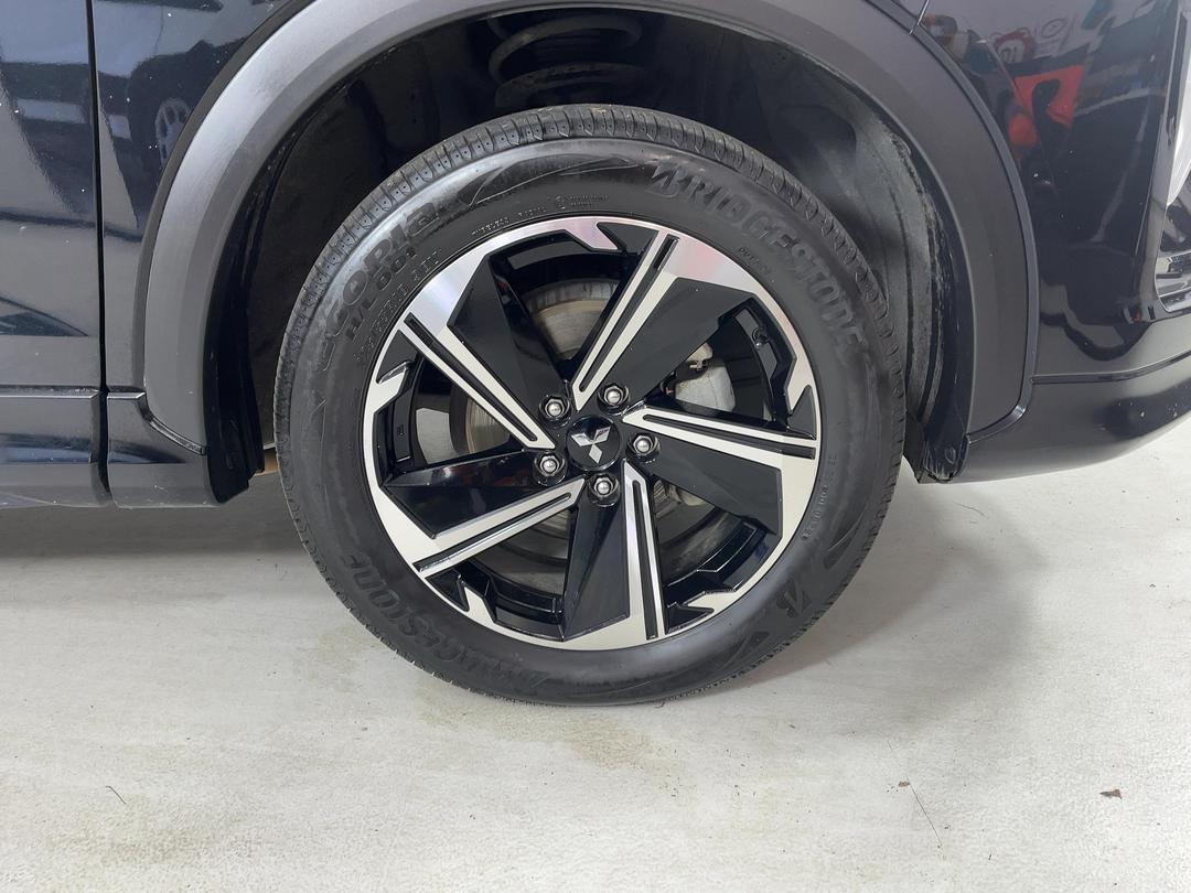 Photo '9' of Mitsubishi Eclipse Cross