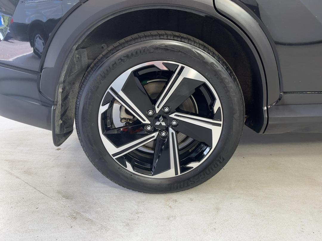 Photo '12' of Mitsubishi Eclipse Cross