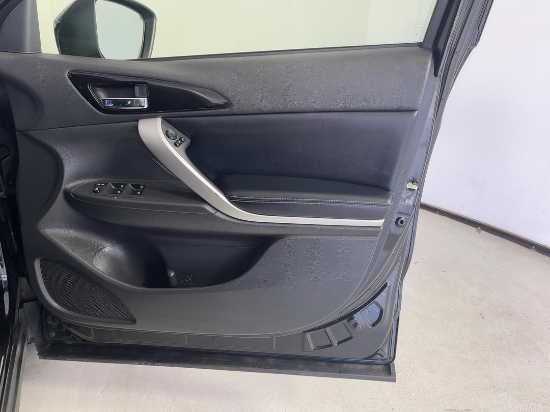 Photo '15' of Mitsubishi Eclipse Cross