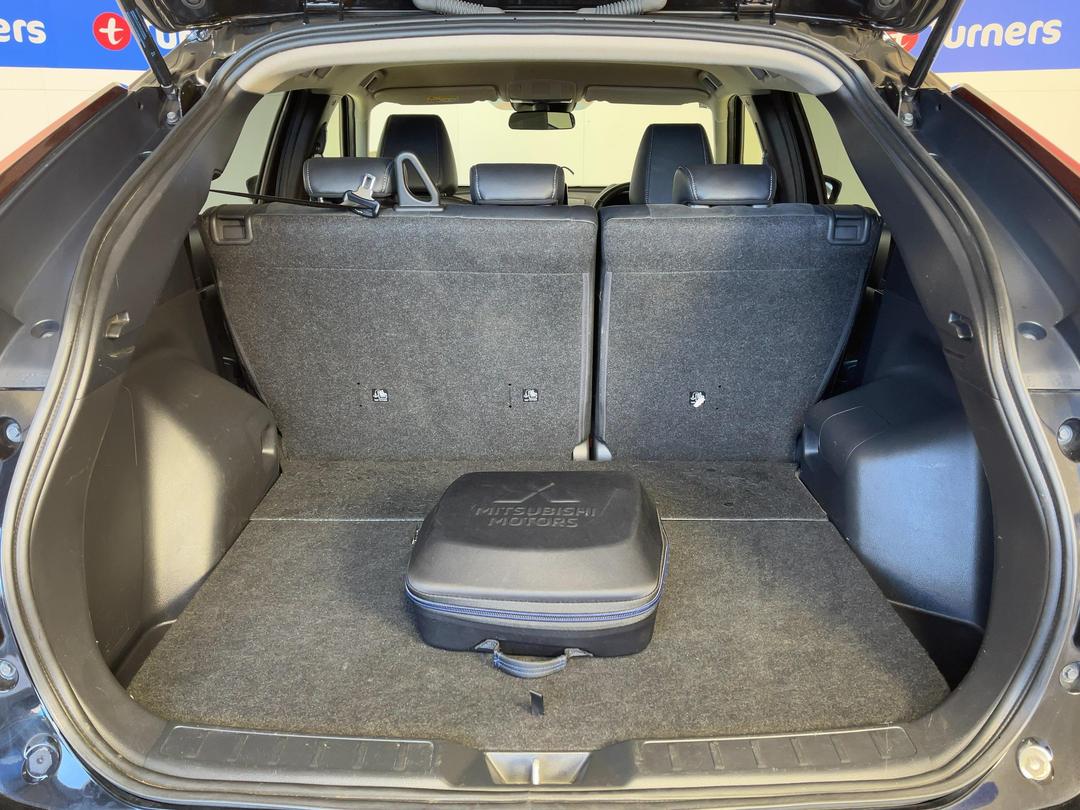 Photo '14' of Mitsubishi Eclipse Cross