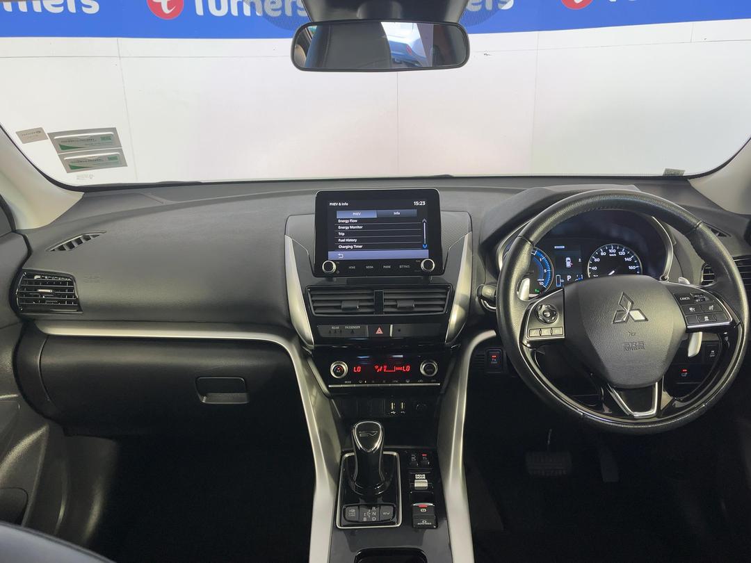 Photo '17' of Mitsubishi Eclipse Cross