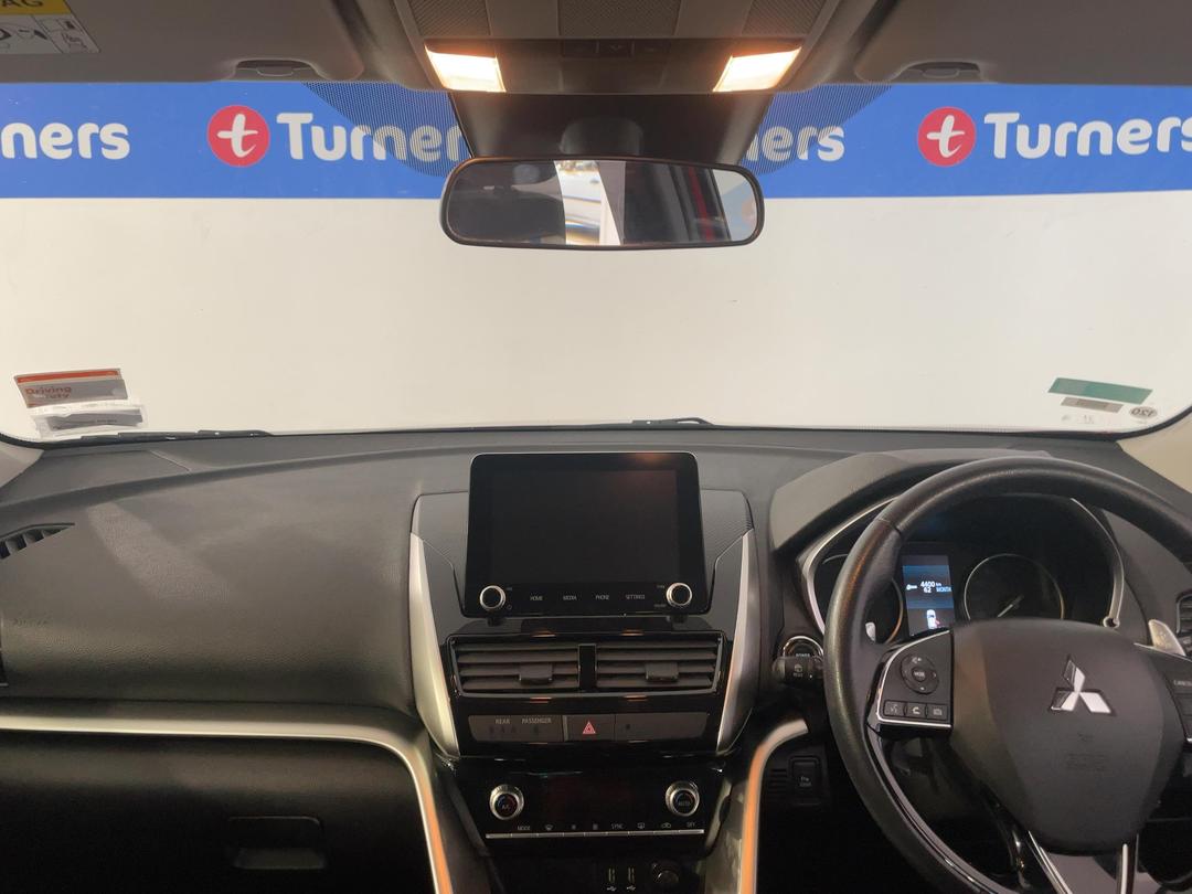 Photo '17' of Mitsubishi Eclipse Cross