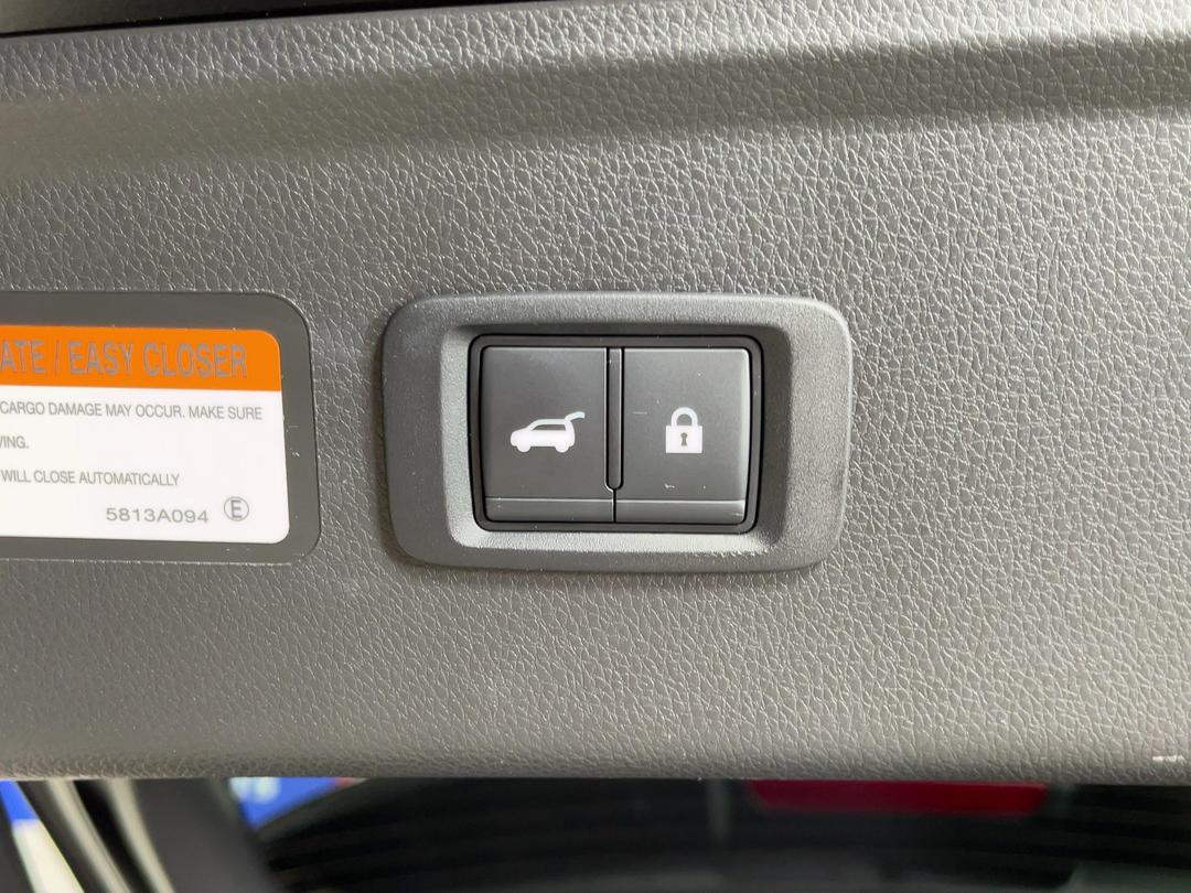 Photo '31' of Mitsubishi Eclipse Cross