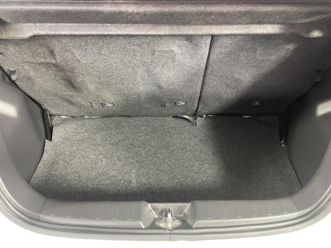 Photo '14' of Mitsubishi Mirage