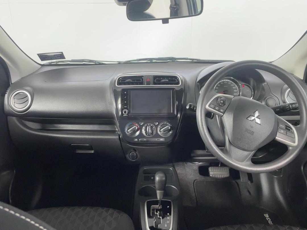 Photo '17' of Mitsubishi Mirage