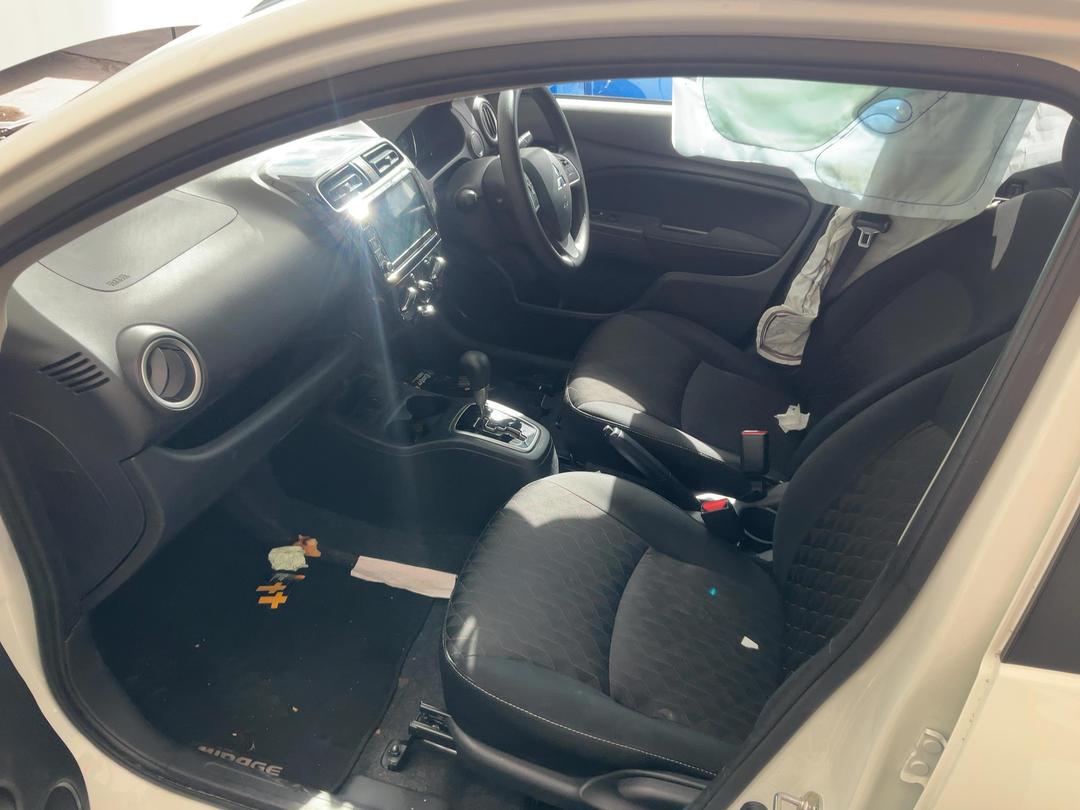 Photo '20' of Mitsubishi Mirage XLS