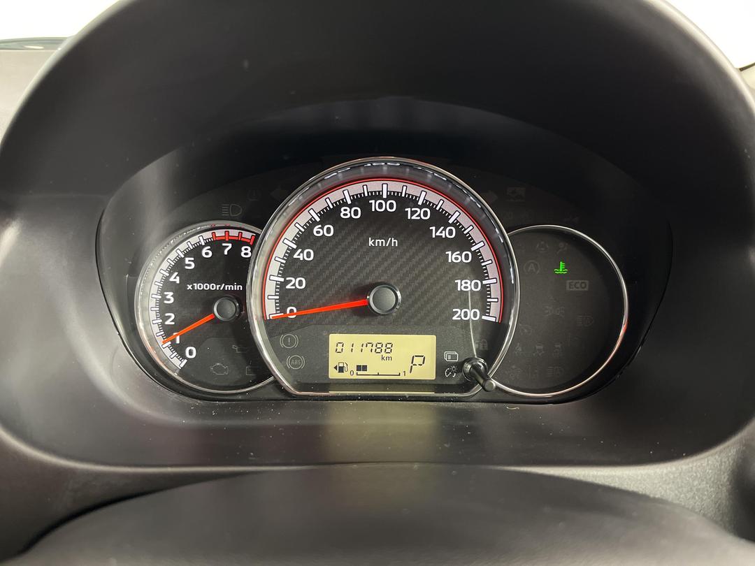 Photo '21' of Mitsubishi Mirage