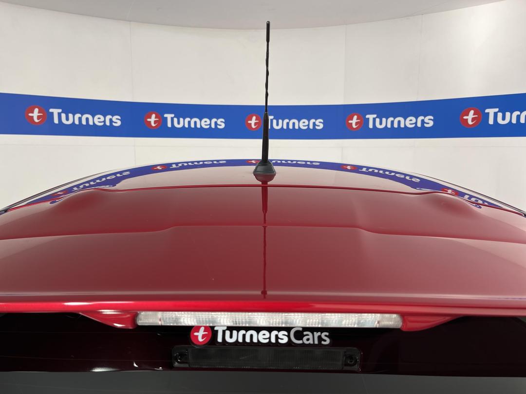 Photo '28' of Mitsubishi Mirage