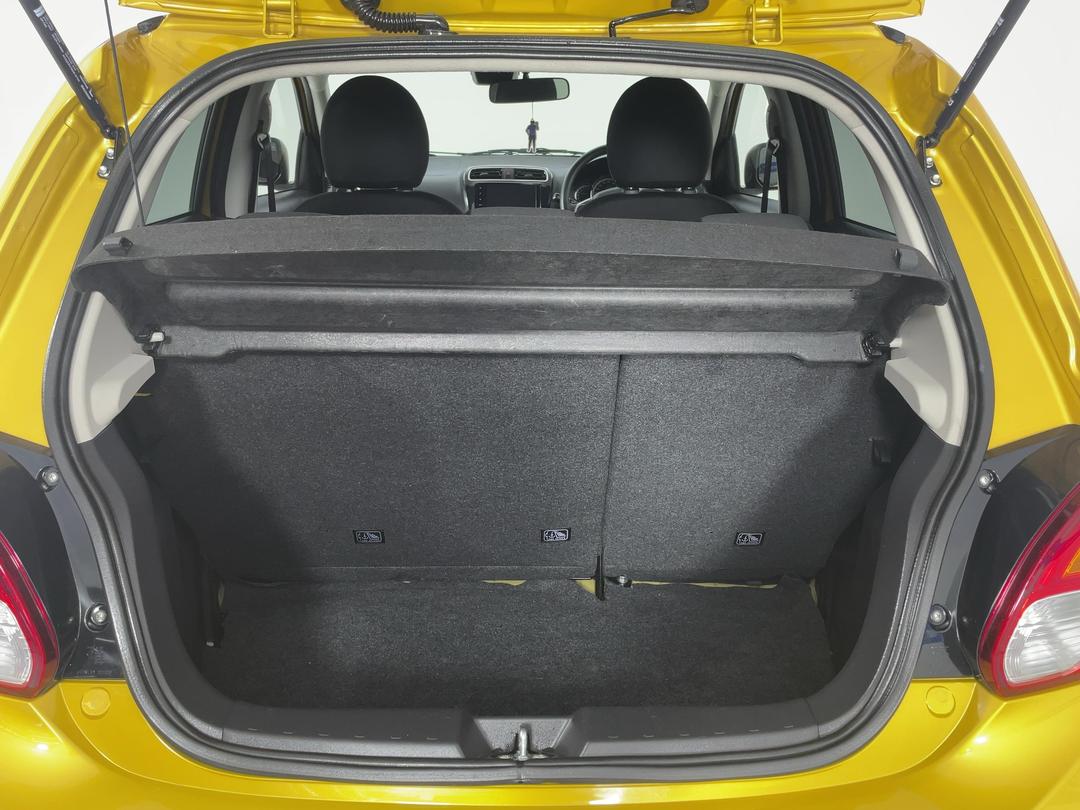 Photo '14' of Mitsubishi Mirage