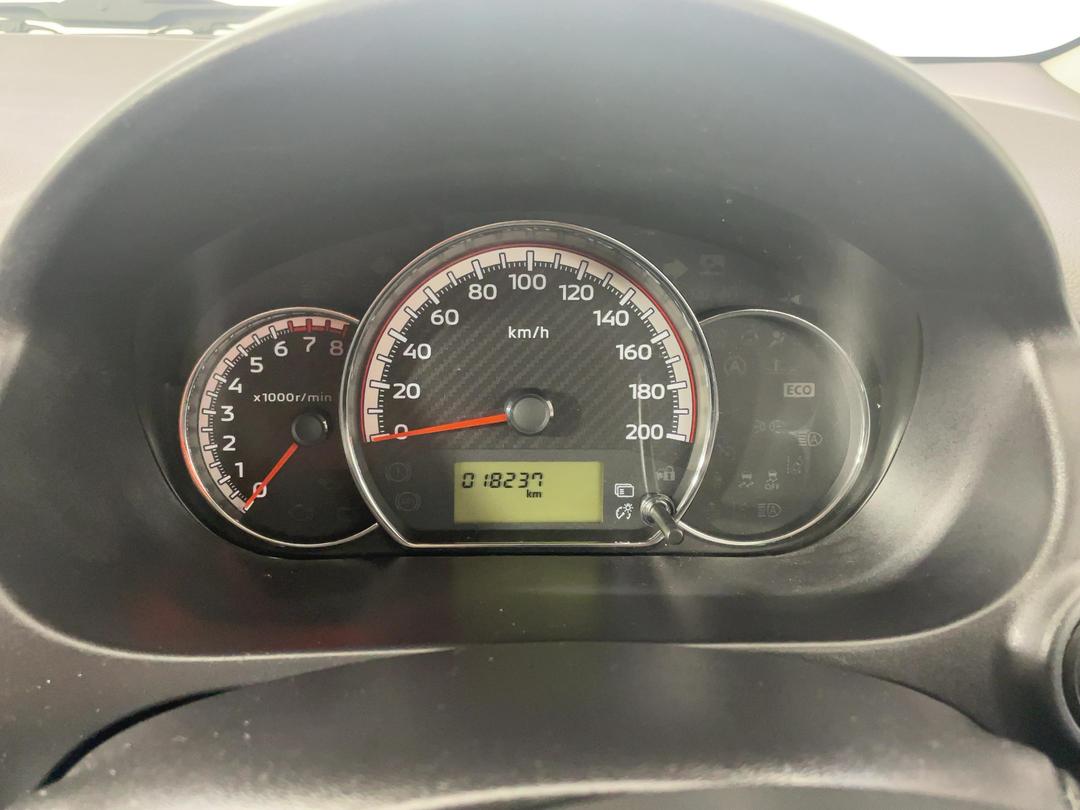 Photo '21' of Mitsubishi Mirage