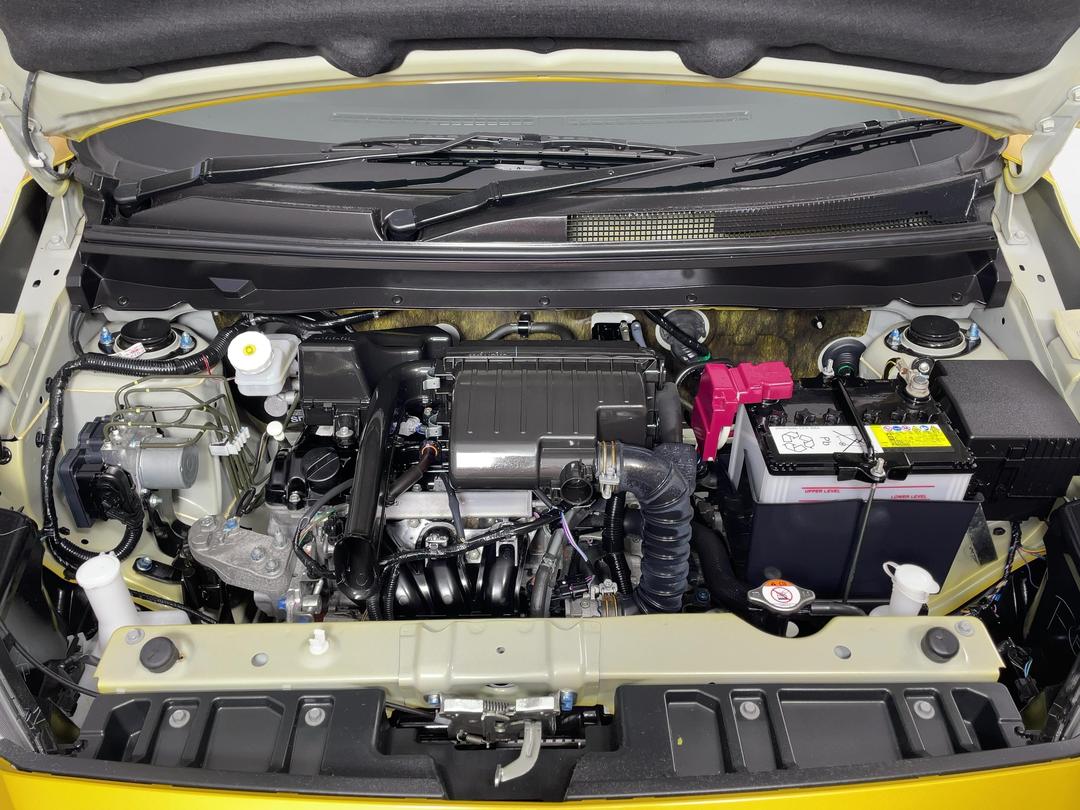 Photo '13' of Mitsubishi Mirage