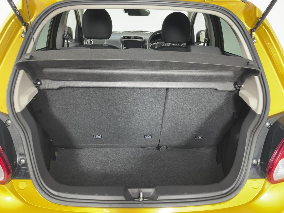 Photo '14' of Mitsubishi Mirage