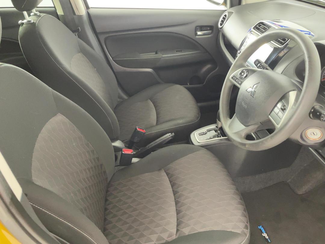 Photo '16' of Mitsubishi Mirage