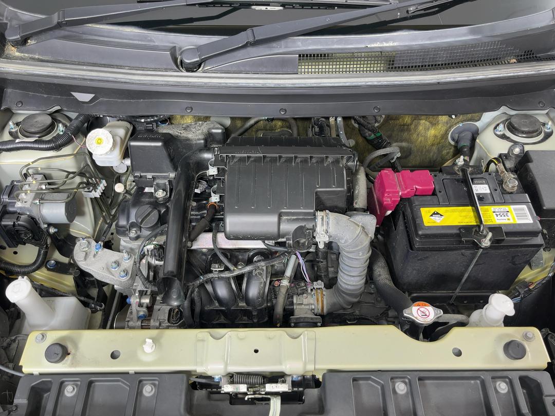 Photo '13' of Mitsubishi Mirage