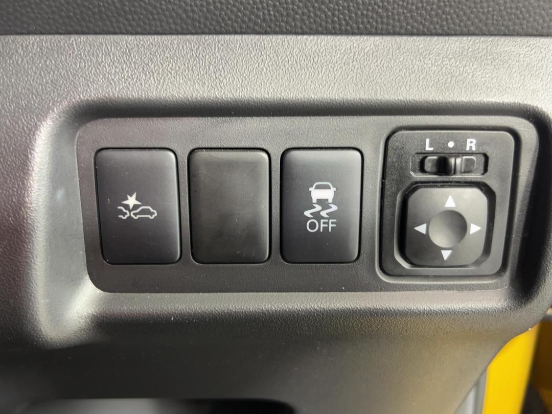 Photo '25' of Mitsubishi Mirage