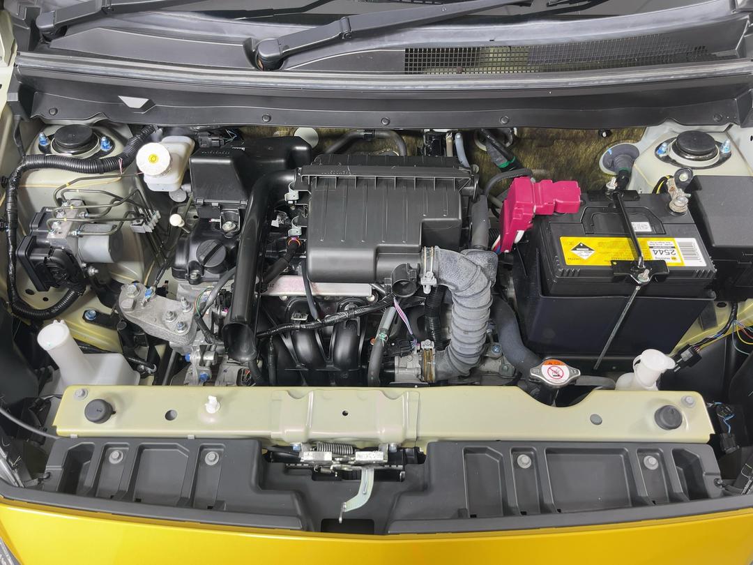 Photo '13' of Mitsubishi Mirage