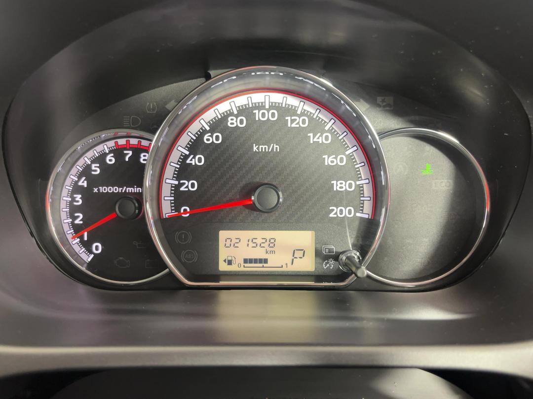 Photo '21' of Mitsubishi Mirage