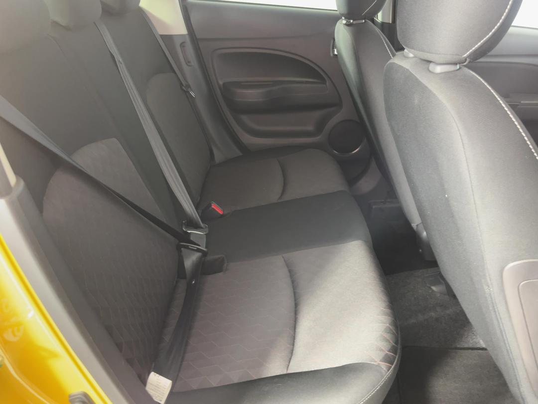 Photo '20' of Mitsubishi Mirage